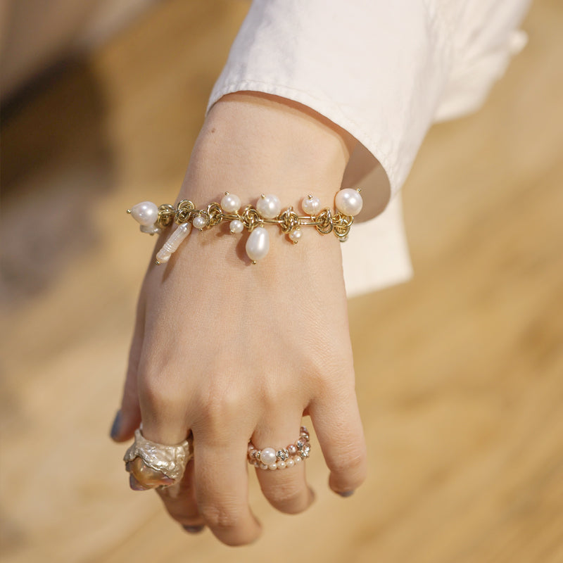 Seafoam Baroque Pearl Bracelet